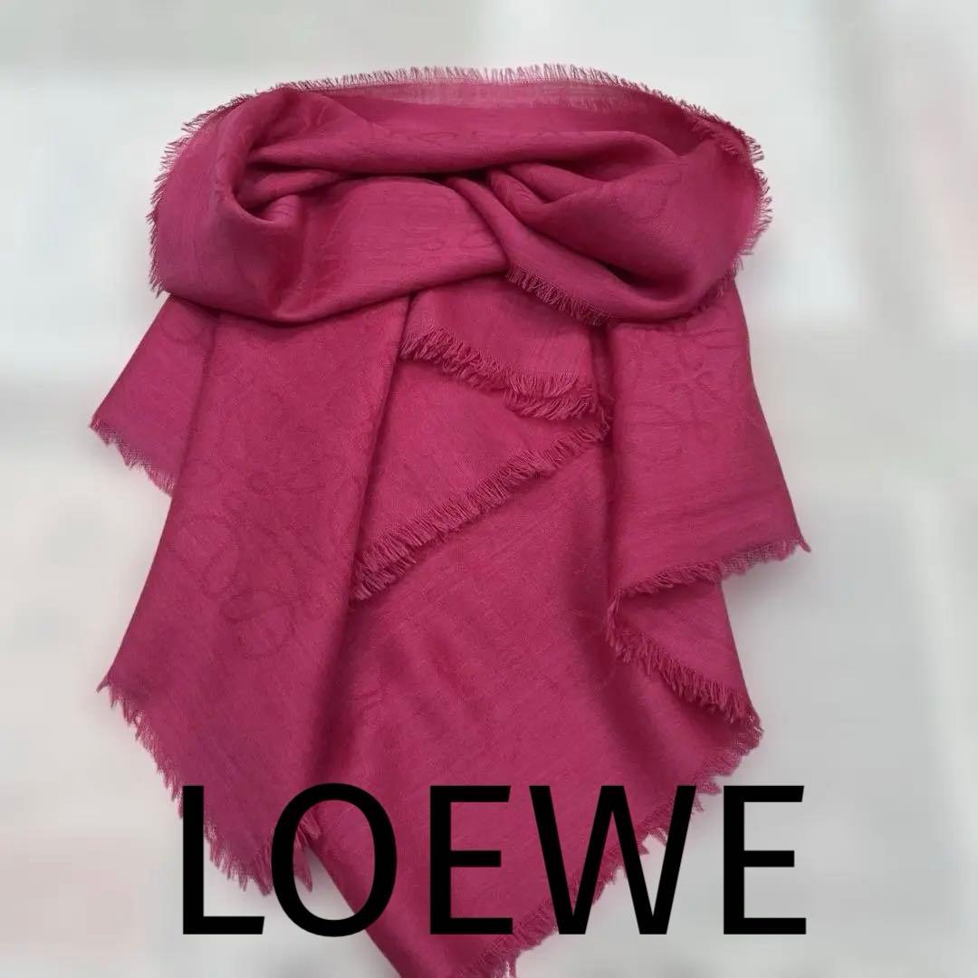 LOEWE ピンクストール