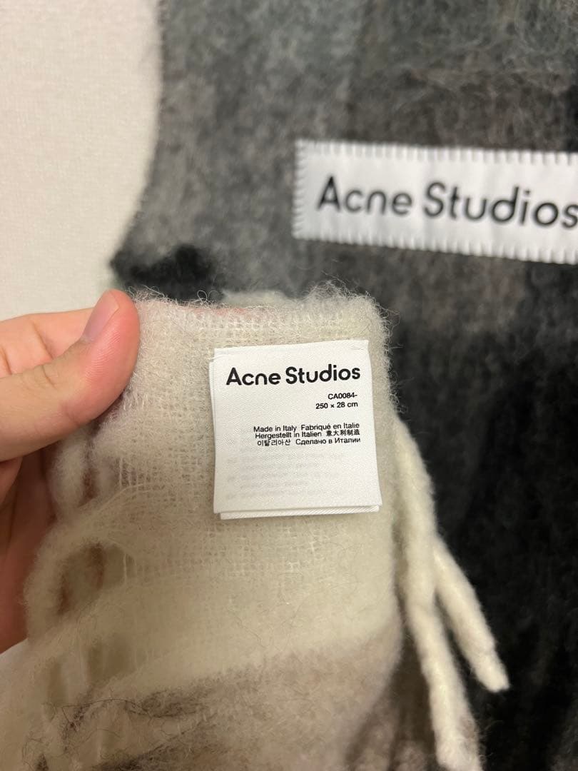 Acne Studios グレー系 マフラー