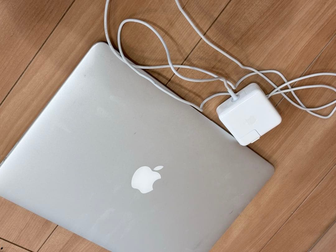 【にっし〜。♪ 】Apple MacBook Air シルバー