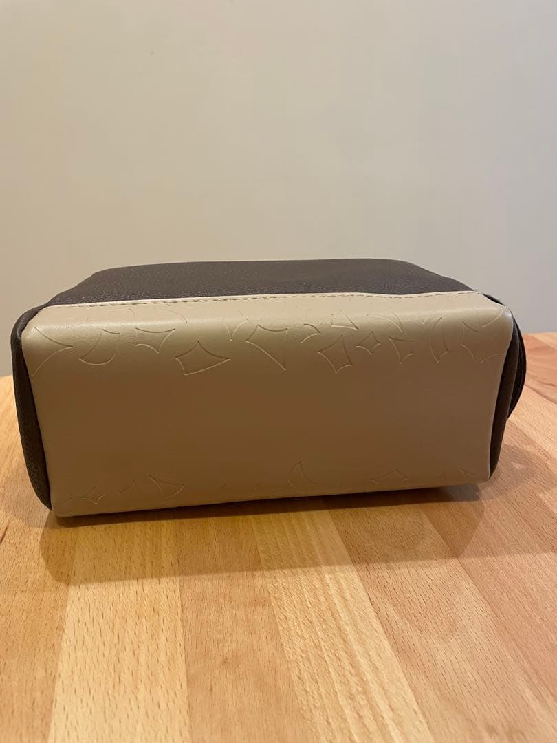 【新品】エミレーツ　ファーストクラス　アメニティ　男性用