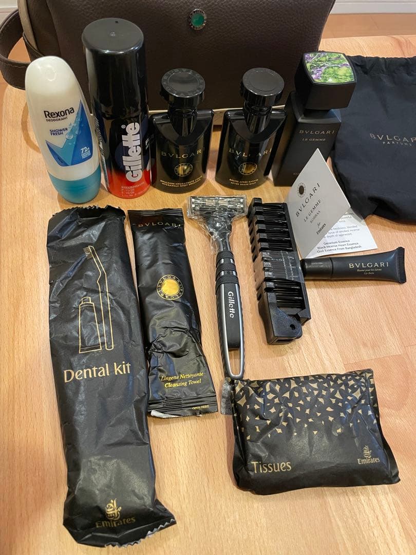 【新品】エミレーツ　ファーストクラス　アメニティ　男性用