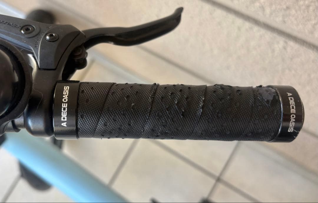 ADO 電動アシスト自転車　AIR 20 PRO