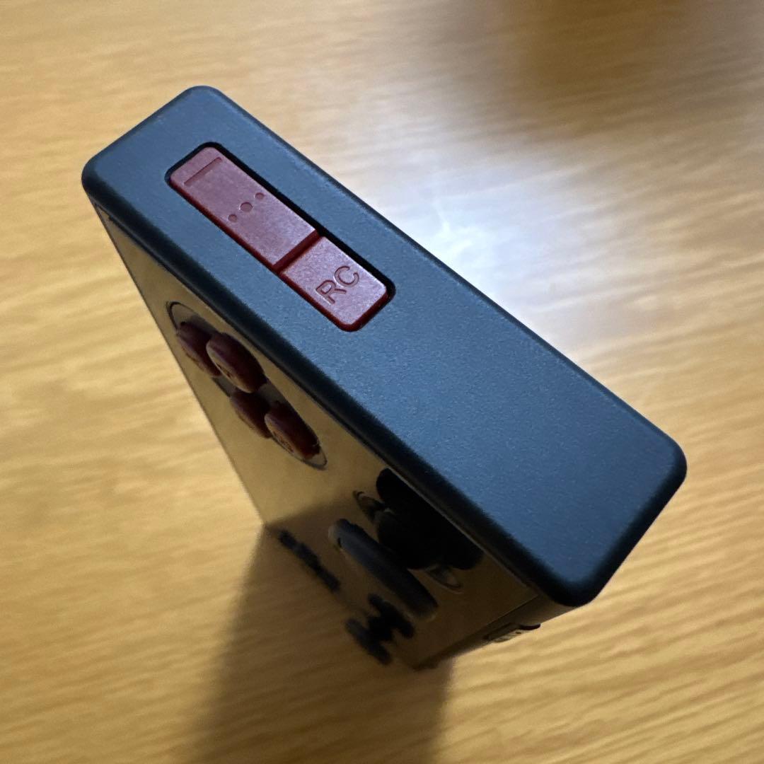 AYANEO POCKET MICRO ブラック　右ジョイコン故障のジャンク品