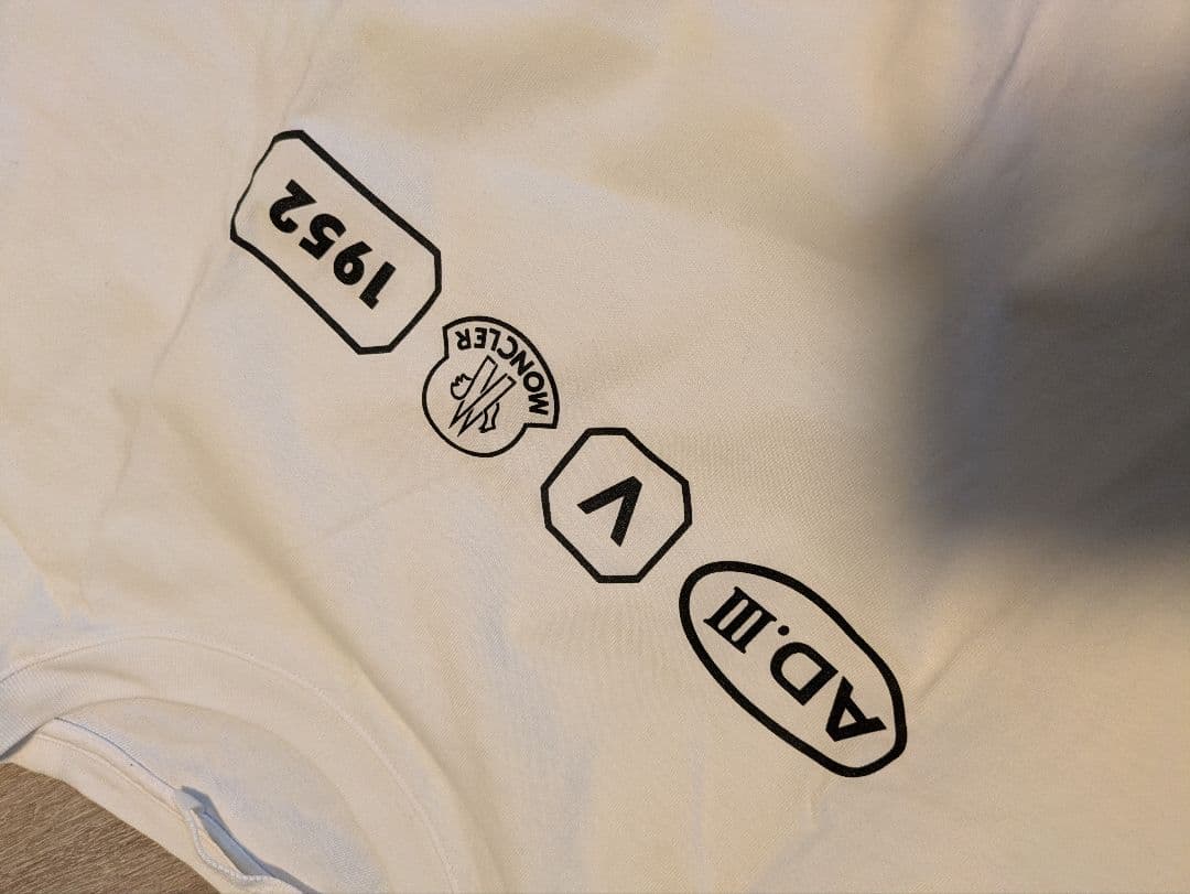 モンクレール　ロゴTシャツ　xl