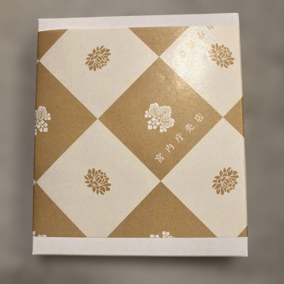 皇居財布　ゴールド　本革　二つ折り財布 がま付　箱付き