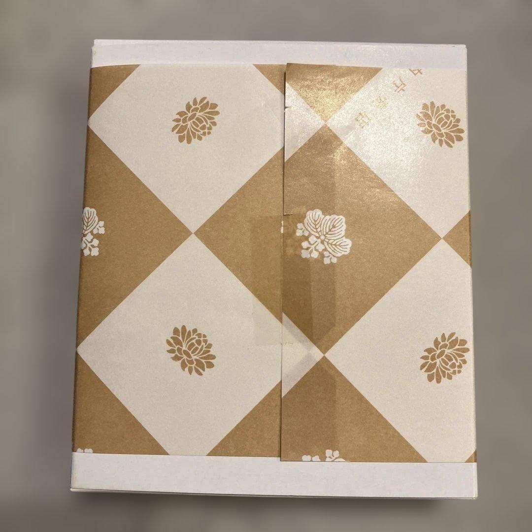 皇居財布　ゴールド　本革　二つ折り財布 がま付　箱付き