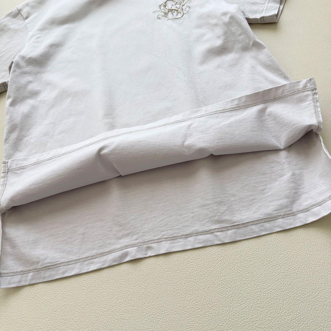 セブンテンバイミホカワヒト　刺繍　Tシャツ