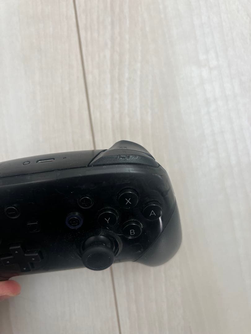 Nintendo Switch 本体、コントローラー