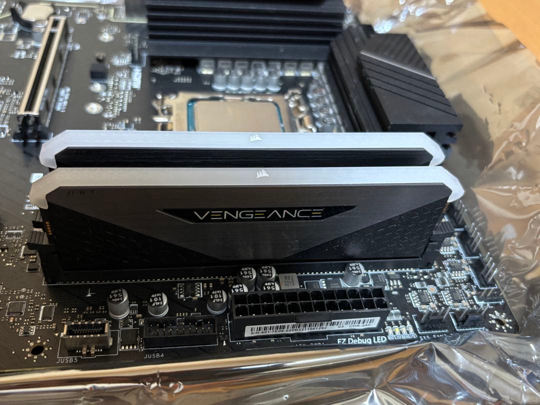 その他 i7-13700KF + MSI Z790 + DDR4 16GBx2