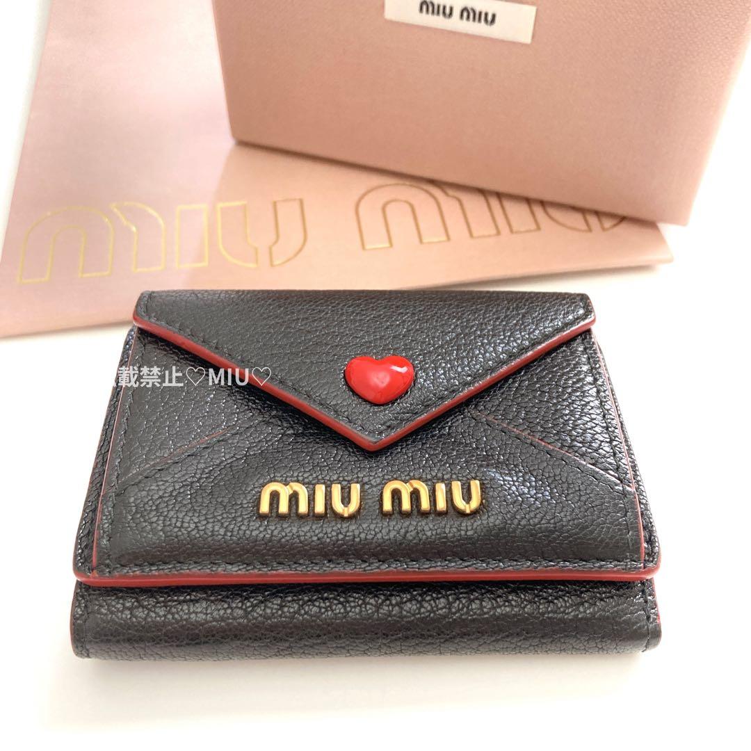 み*様 【美品】miumiu マドラス ラブ ラブレター 三つ折り 財布 ハート