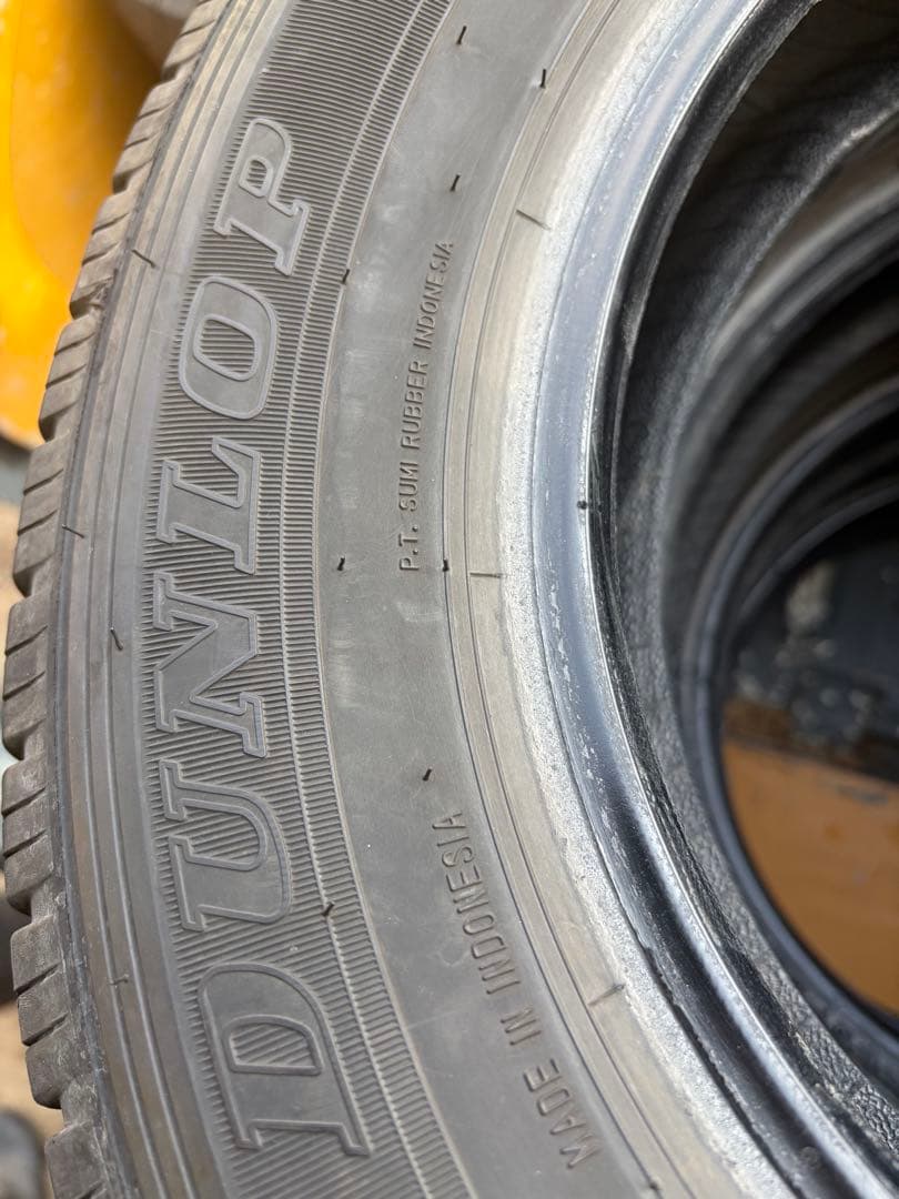 送料無料。溝有り。軽トラ。 国産ダンロップ145/80R12夏タイヤ4本セット。
