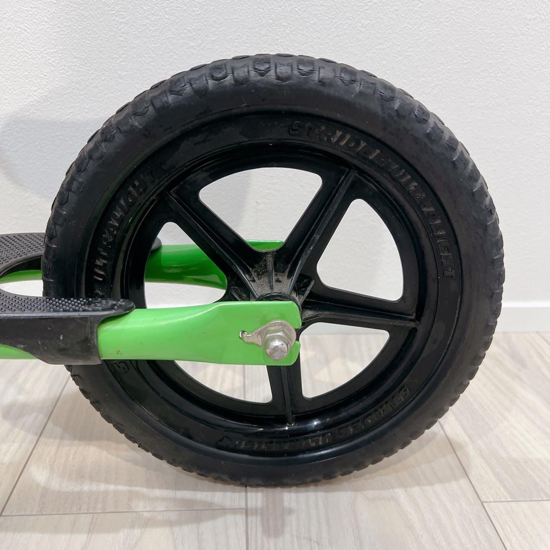 STRIDER ストライダースポーツモデル　グリーン　12インチ