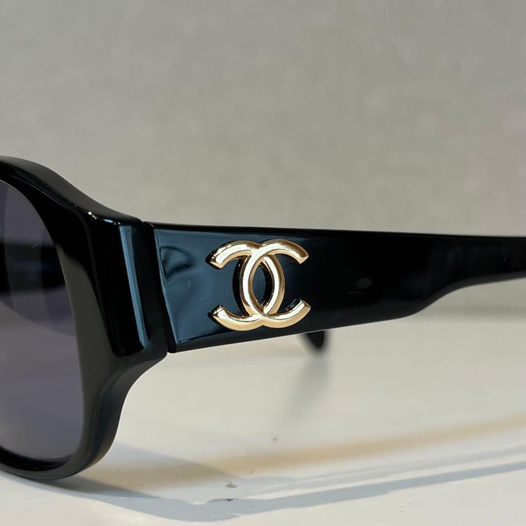 シャネル CHANEL ココマーク サングラス 金ロゴ ブラック CC