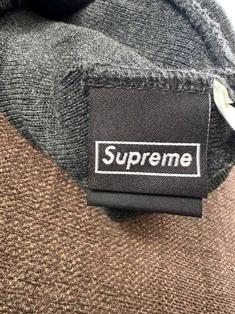 あSupreme☆ニットビーニー帽☆グレー☆未使用品☆正規保証！