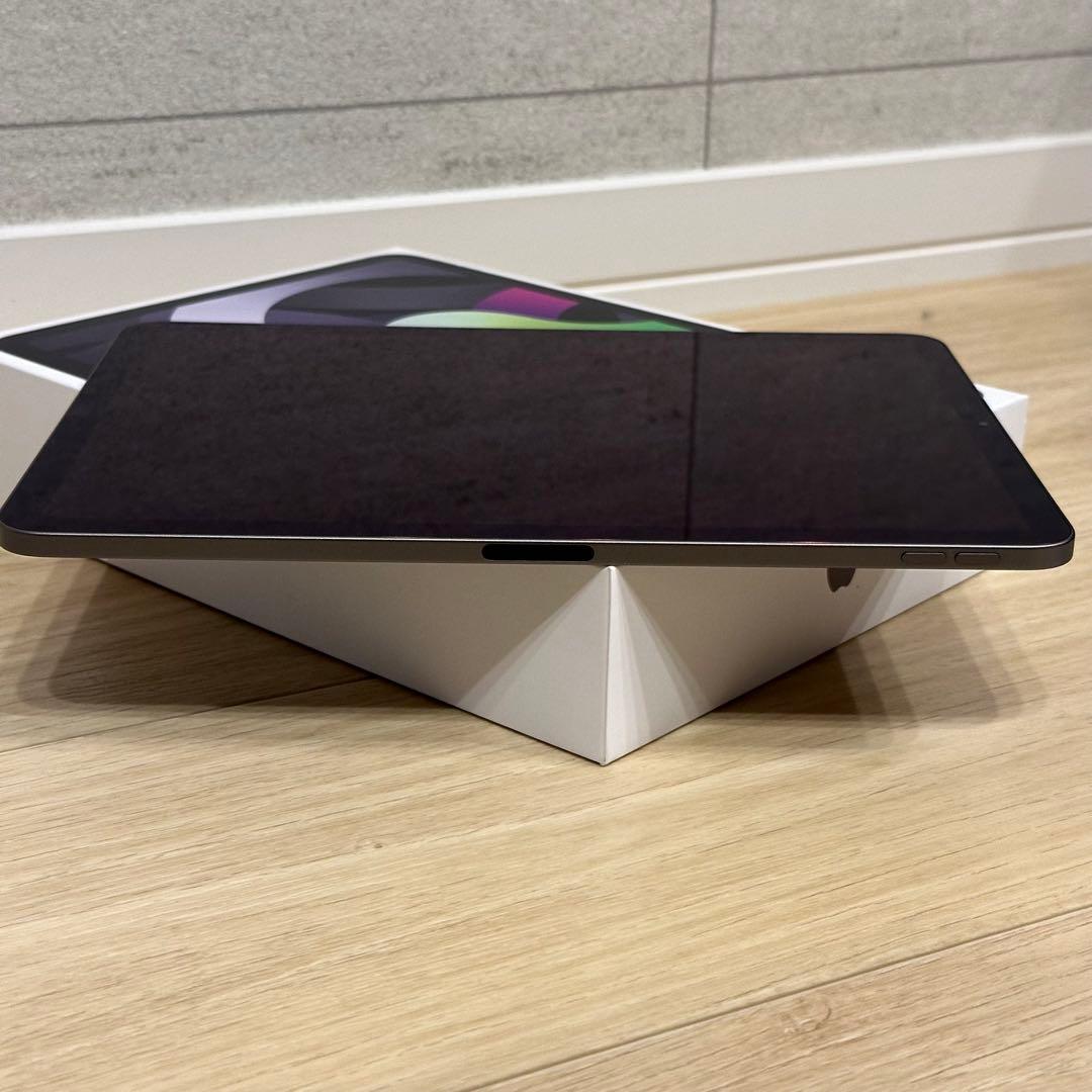 Apple iPad Air (第4世代) スペースグレー 本体
