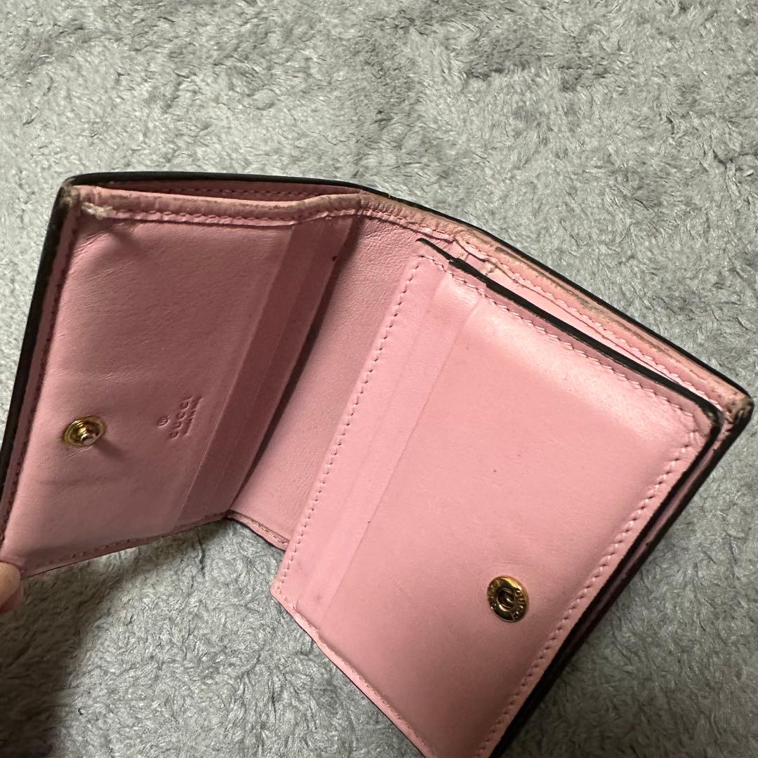GUCCI 二つ折り財布 いちご