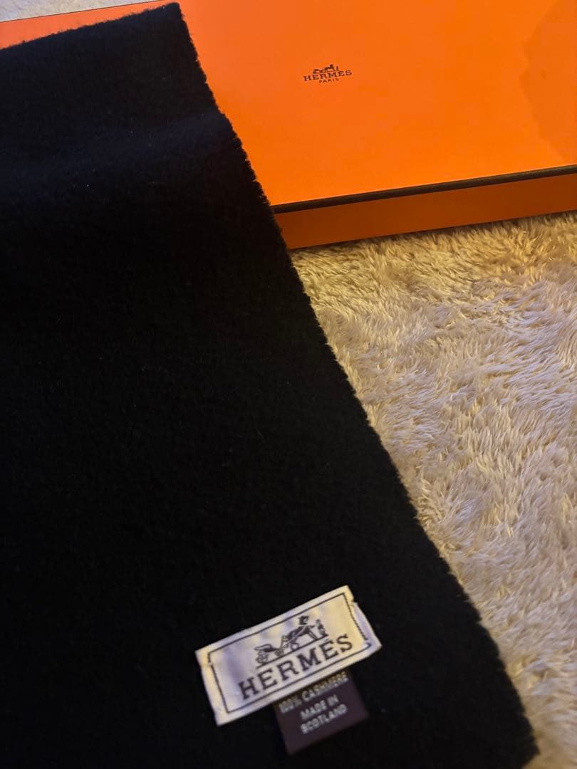 HERMES カシミヤ ブラックマフラー フリンジ付き