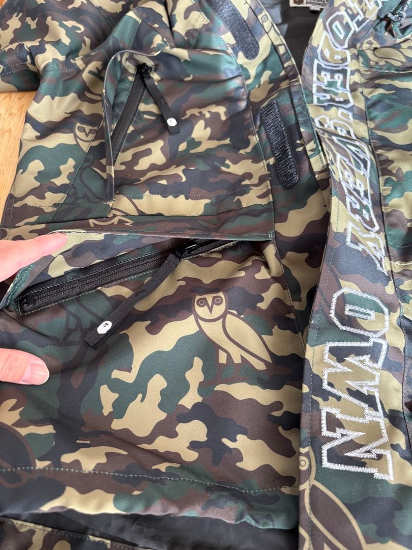 A BATHING APE × OVO スノーボードジャケット