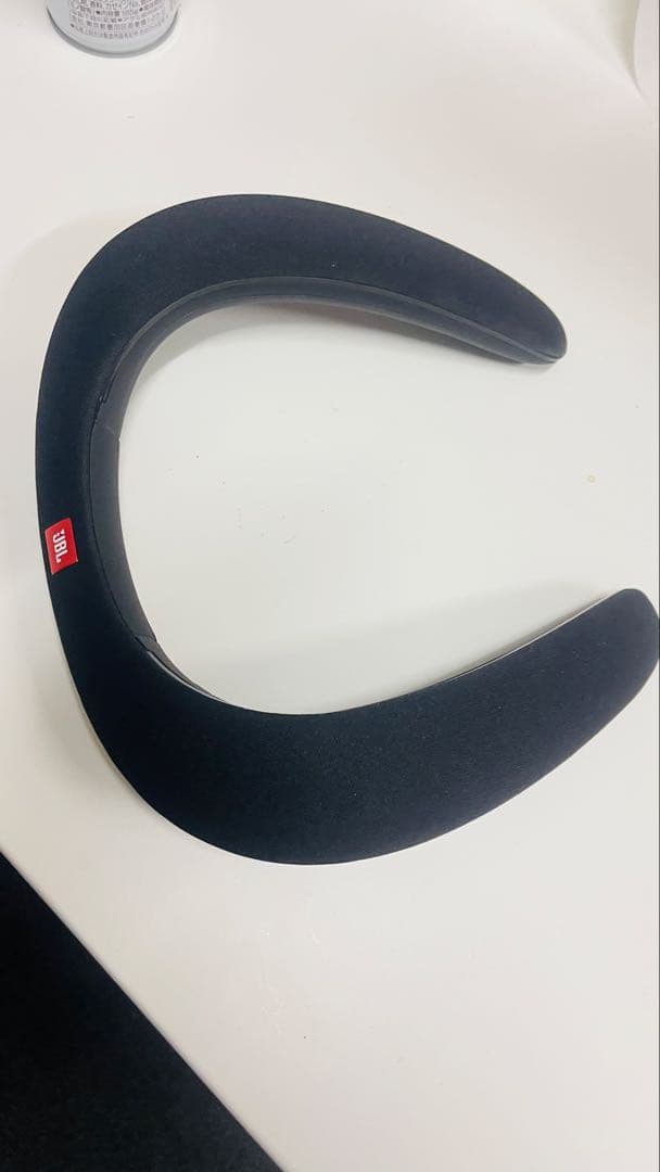メーカー:JBL 型番: SOUNDGEAR 品名:ウェアラブルネックスピーカー