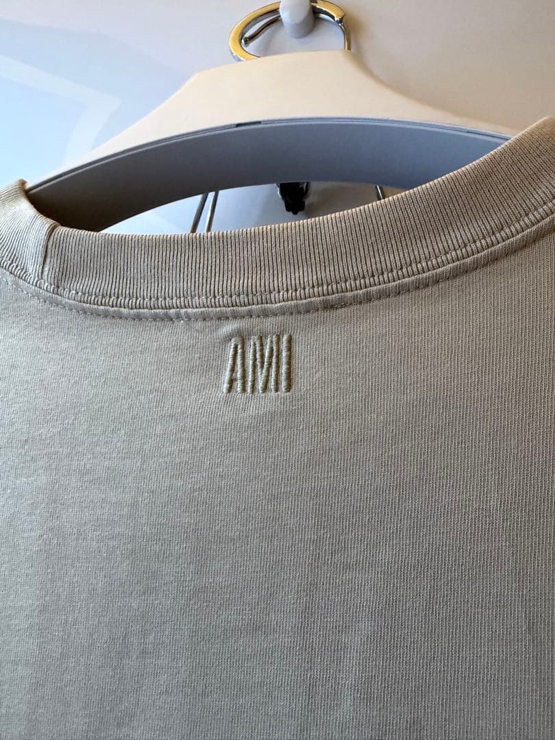 AmiParis アミパリス　Tシャツ　ベージュ　Mサイズ