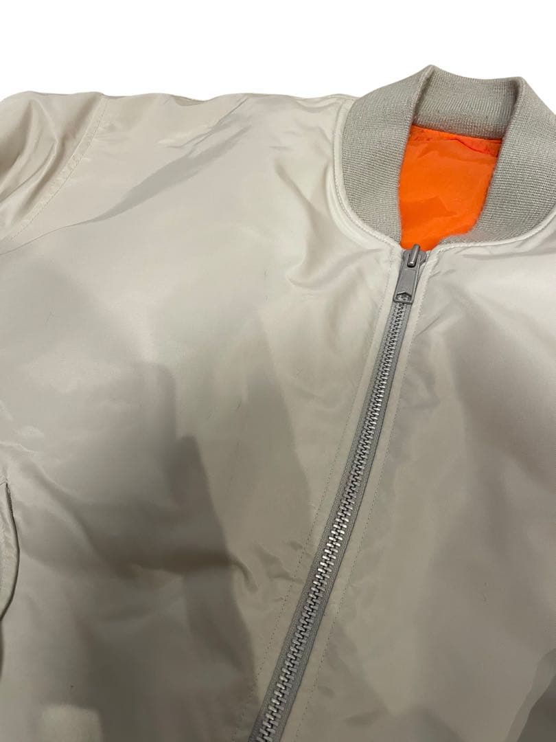 S*ね様 【希少】OLD UNIQLO MA-1 ホワイト XL 短丈 ワイドシ