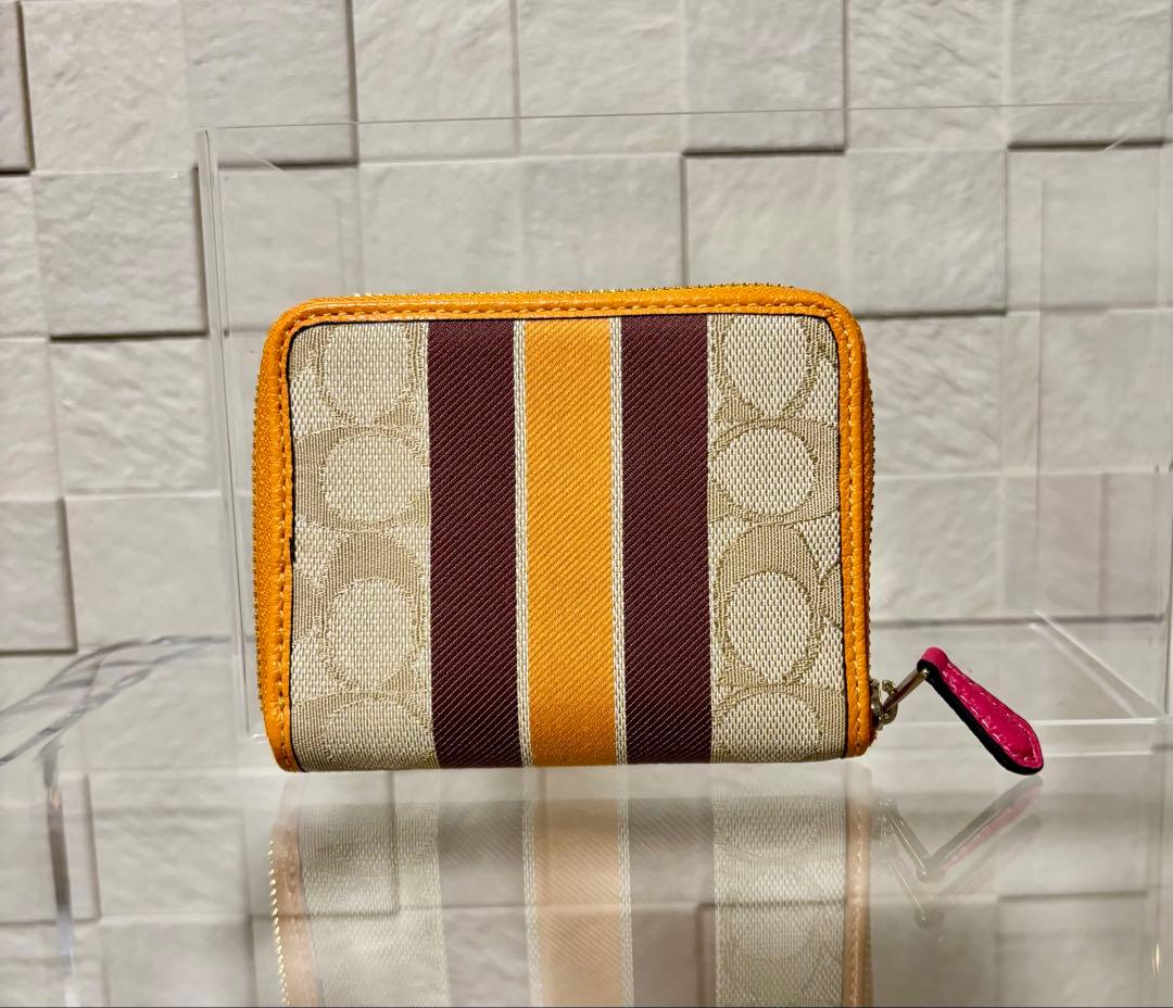 COACH 二つ折り財布デンプシースモールジップアラウンド　ベージュ　新品未使用