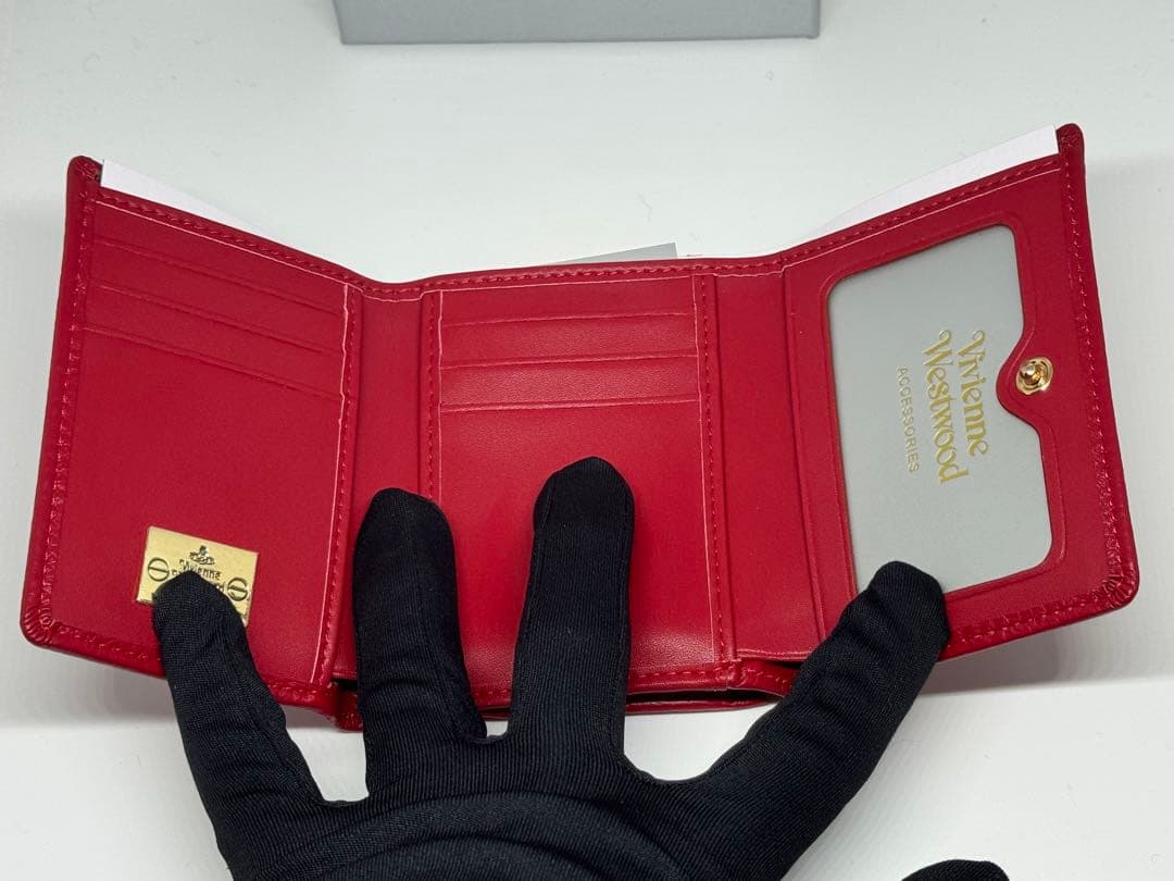 【新品未使用】Vivienne Westwood 赤 三つ折り財布