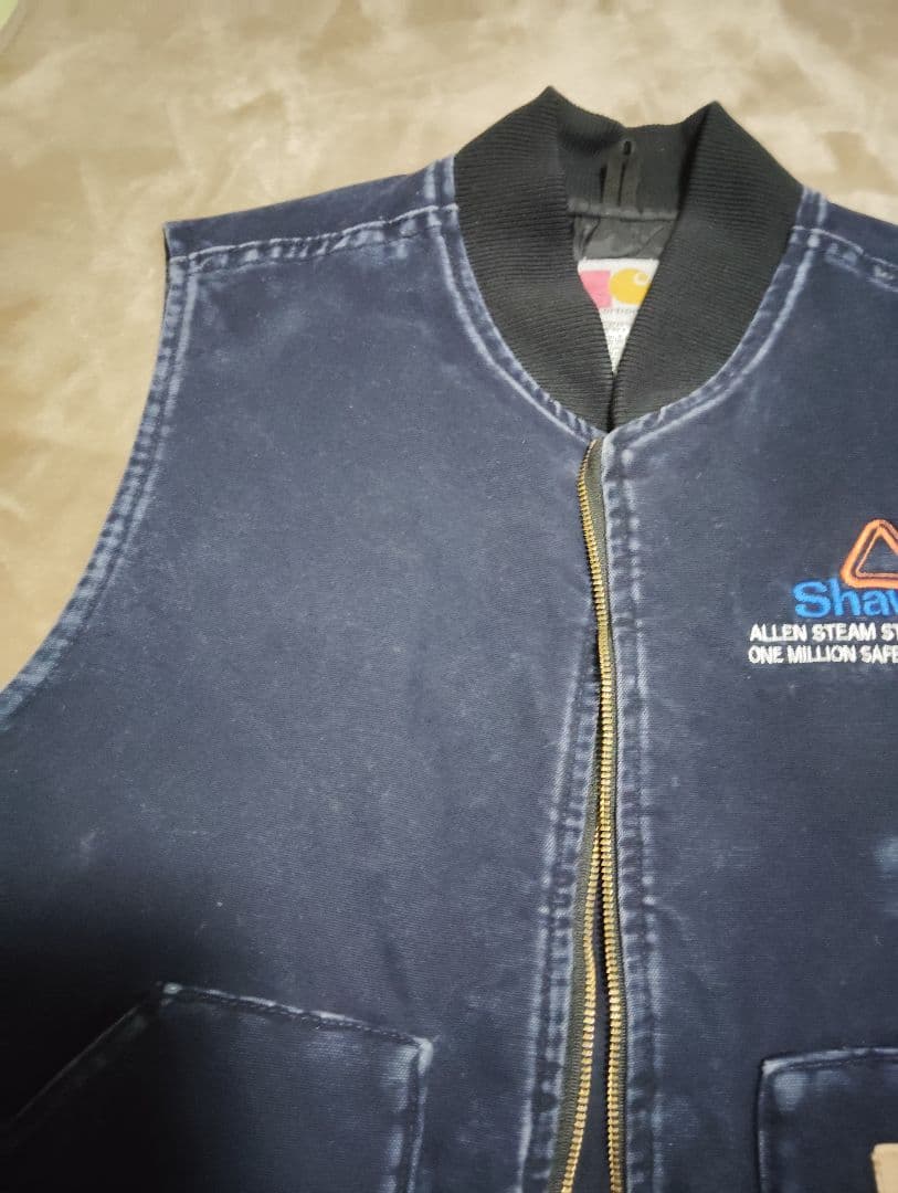 4日即決価格　値下げ不可　Carhartt 　ベスト　XL　メキシコ製