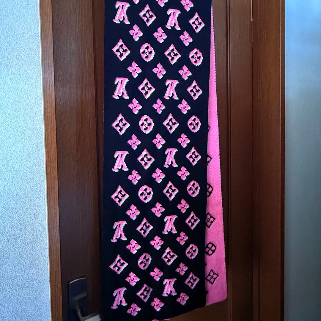 LOUIS VUITTON エシャルプ・3Dモノグラムマフラー