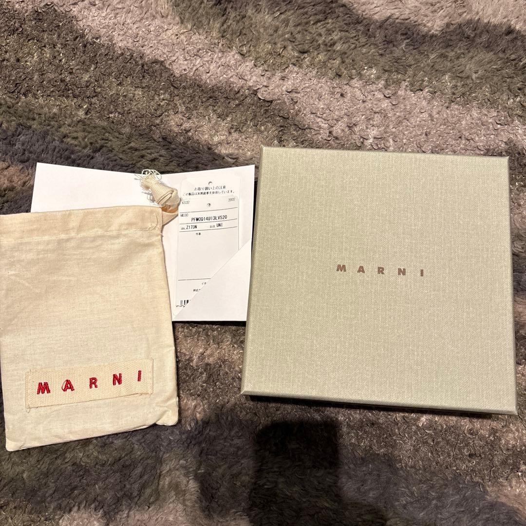 MARNI マルニ 二つ折財布