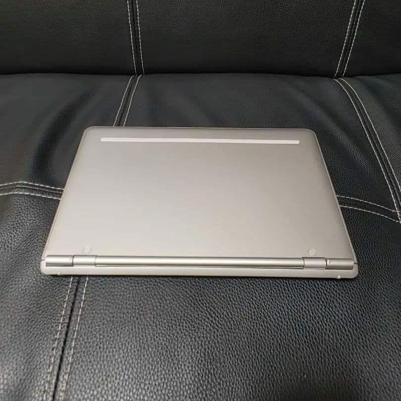 HP x2 210 G2 ★2in1タブレットPC★Windows11★4GB