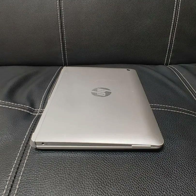 HP x2 210 G2 ★2in1タブレットPC★Windows11★4GB
