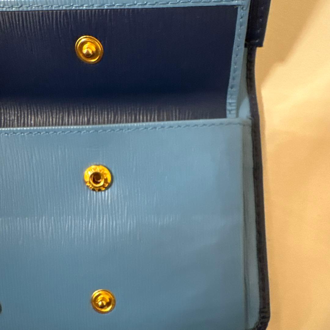 PRADA プラダ　青色　三つ折り財布　ウォレット