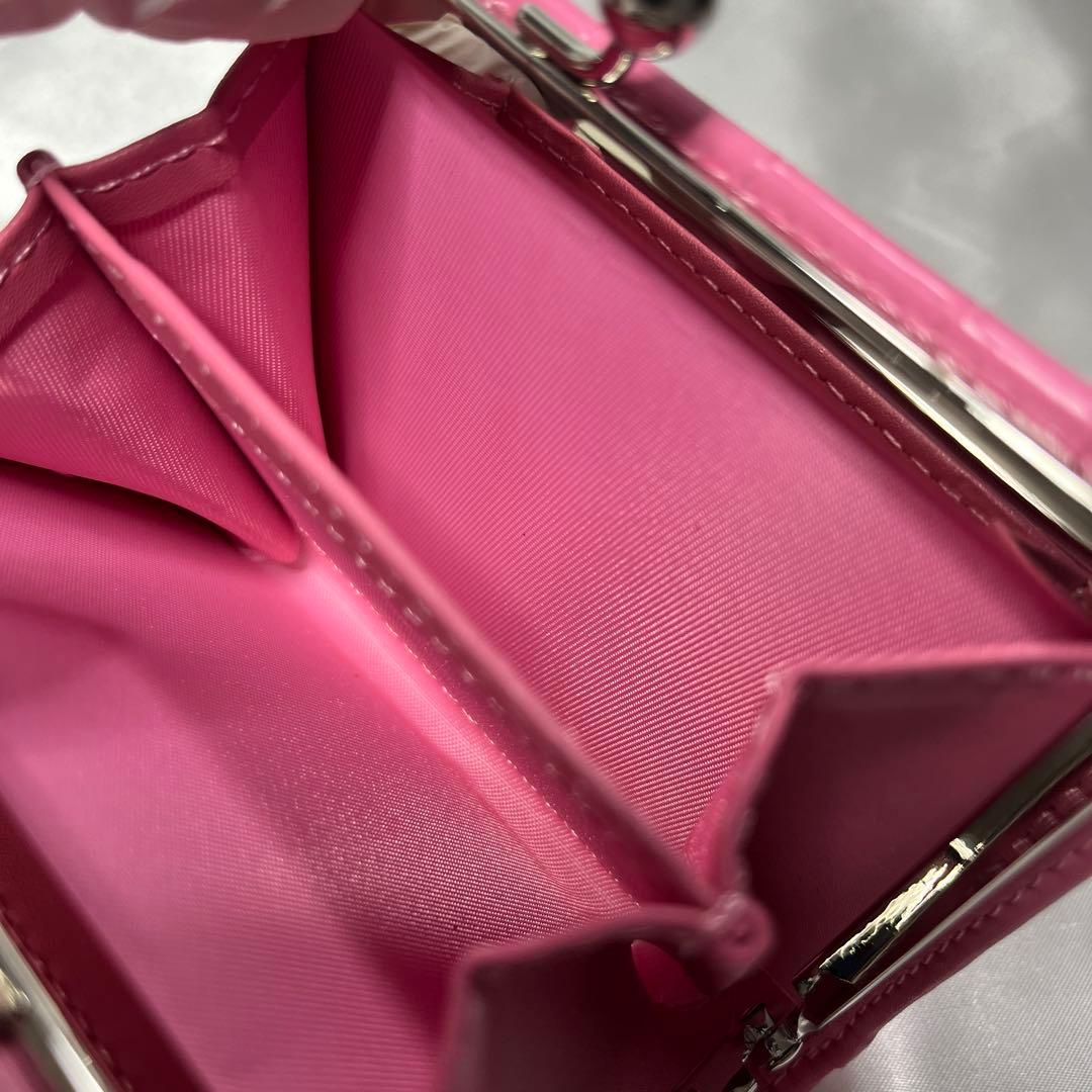 新品VivienneWestwoodピンク クロコダイル 蝶々留め 二つ折り財布