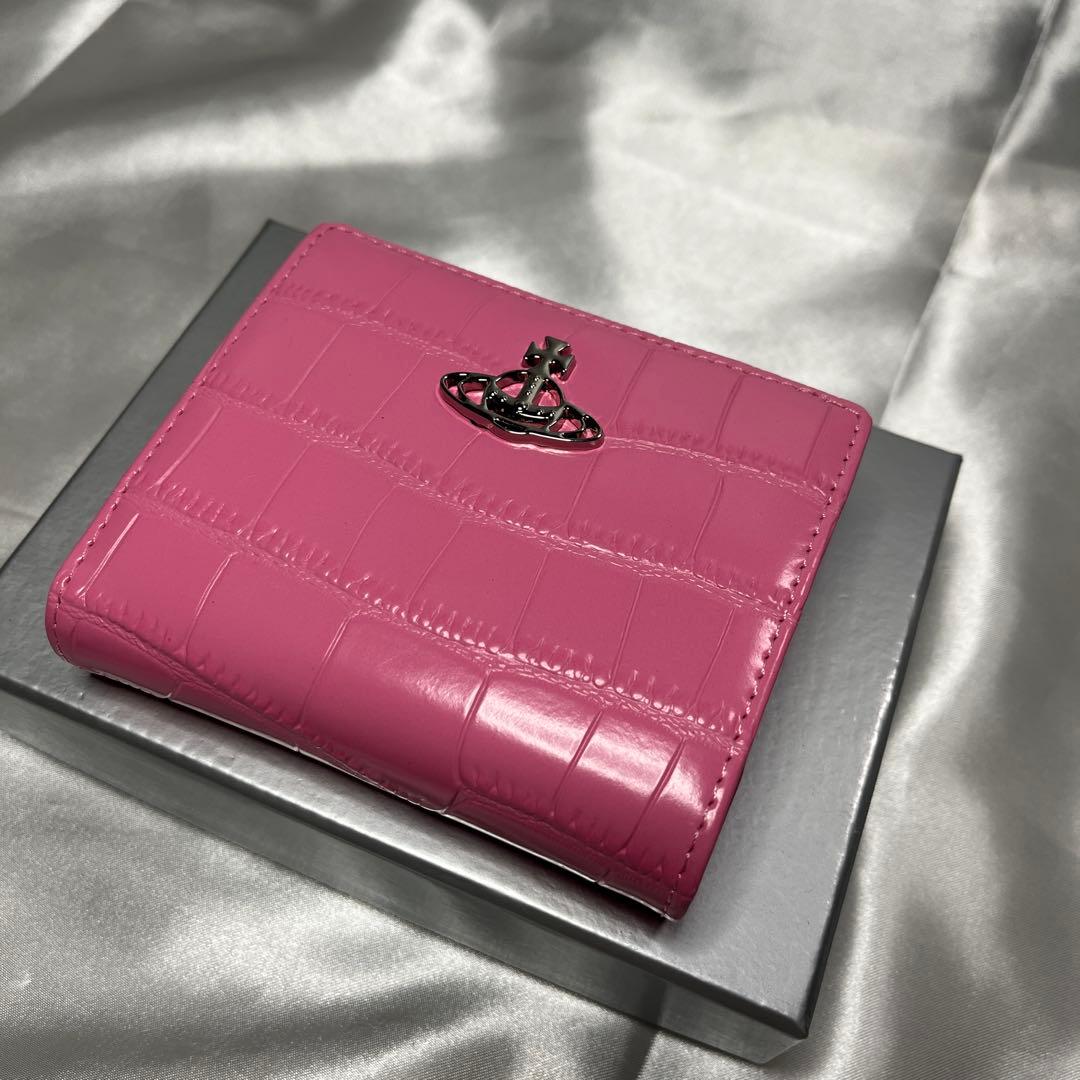 新品VivienneWestwoodピンク クロコダイル 蝶々留め 二つ折り財布