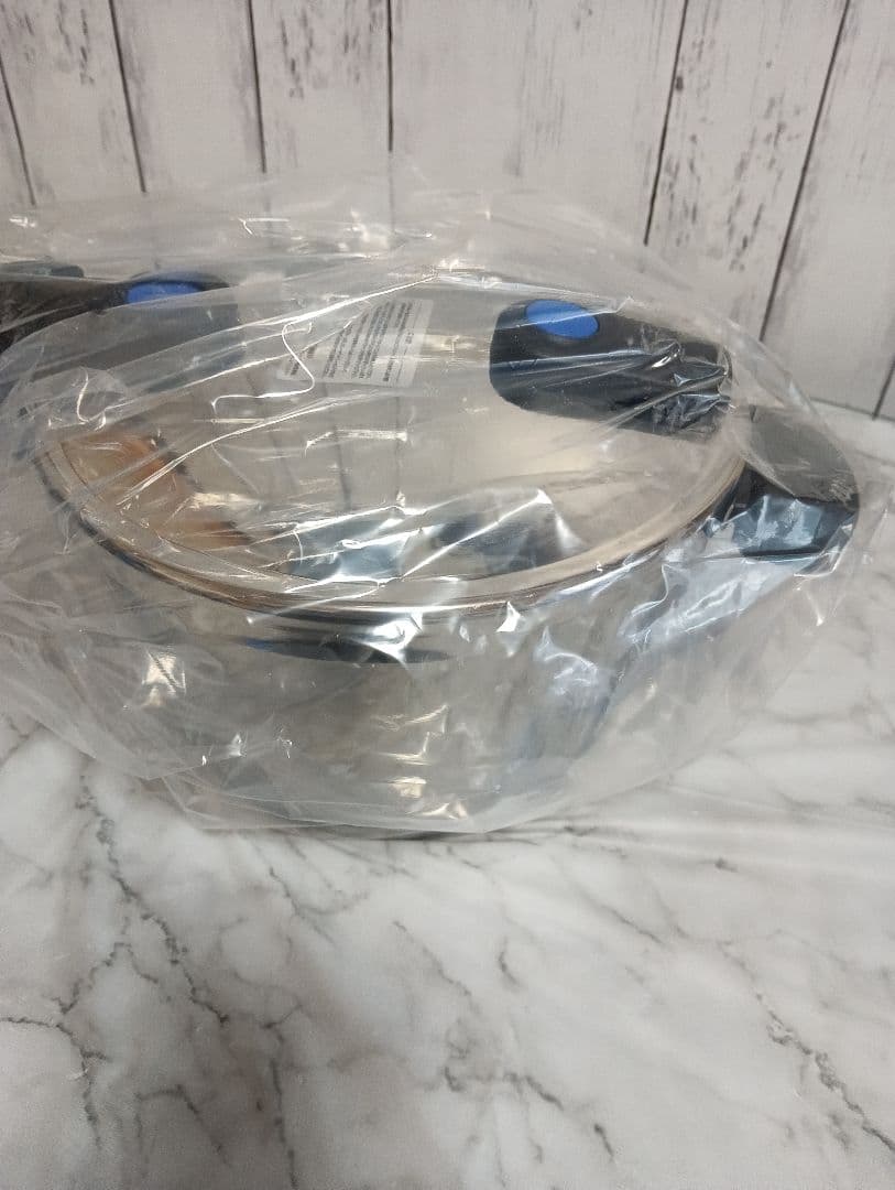 b*a様 ☆新品未使用☆Fissler Vitaquick 4.5L 圧力鍋