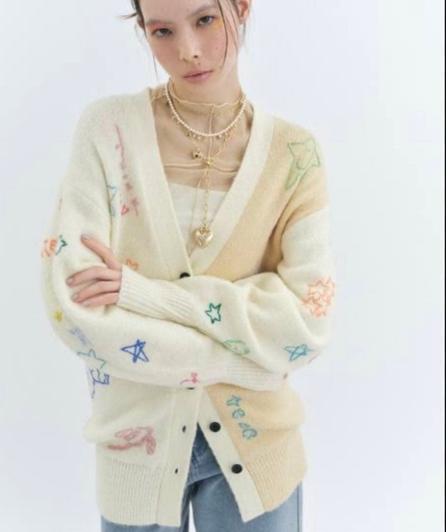 FURFUR 刺繍入りタトゥーカーディガン白