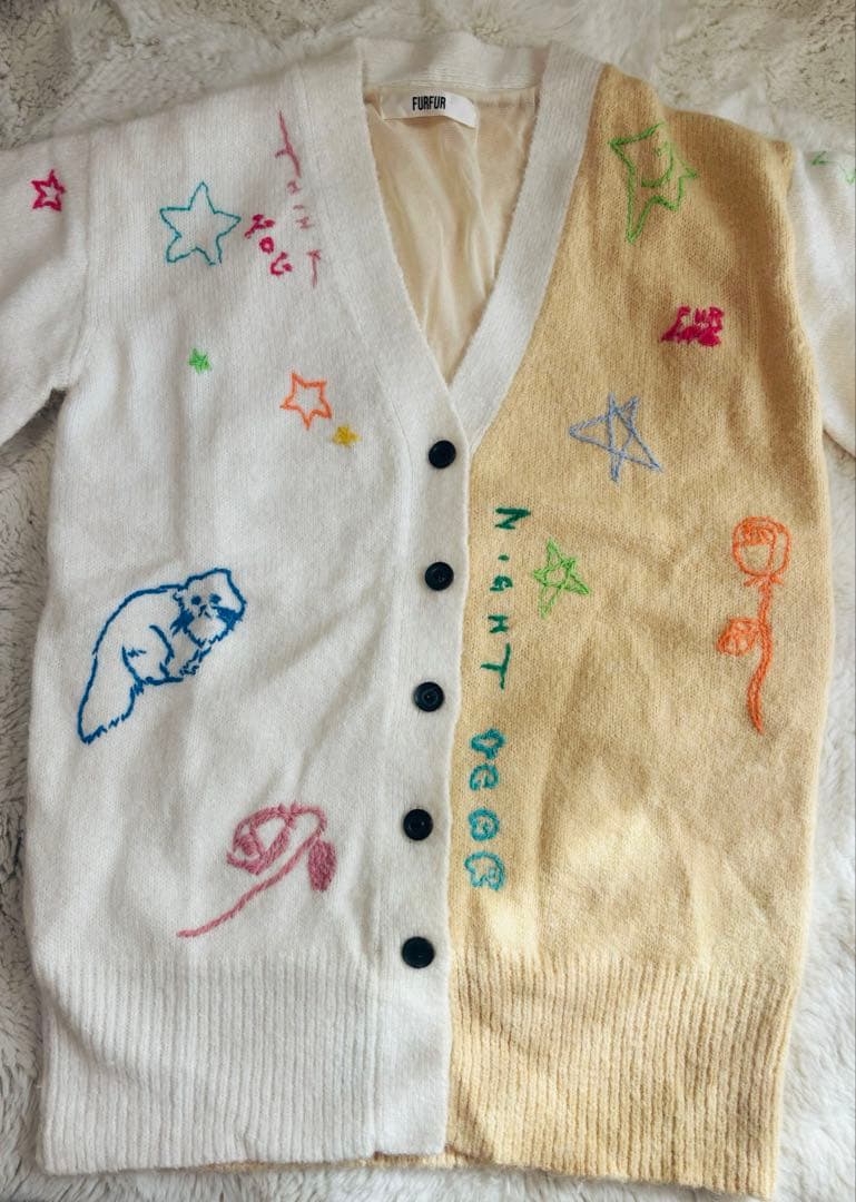FURFUR 刺繍入りタトゥーカーディガン白