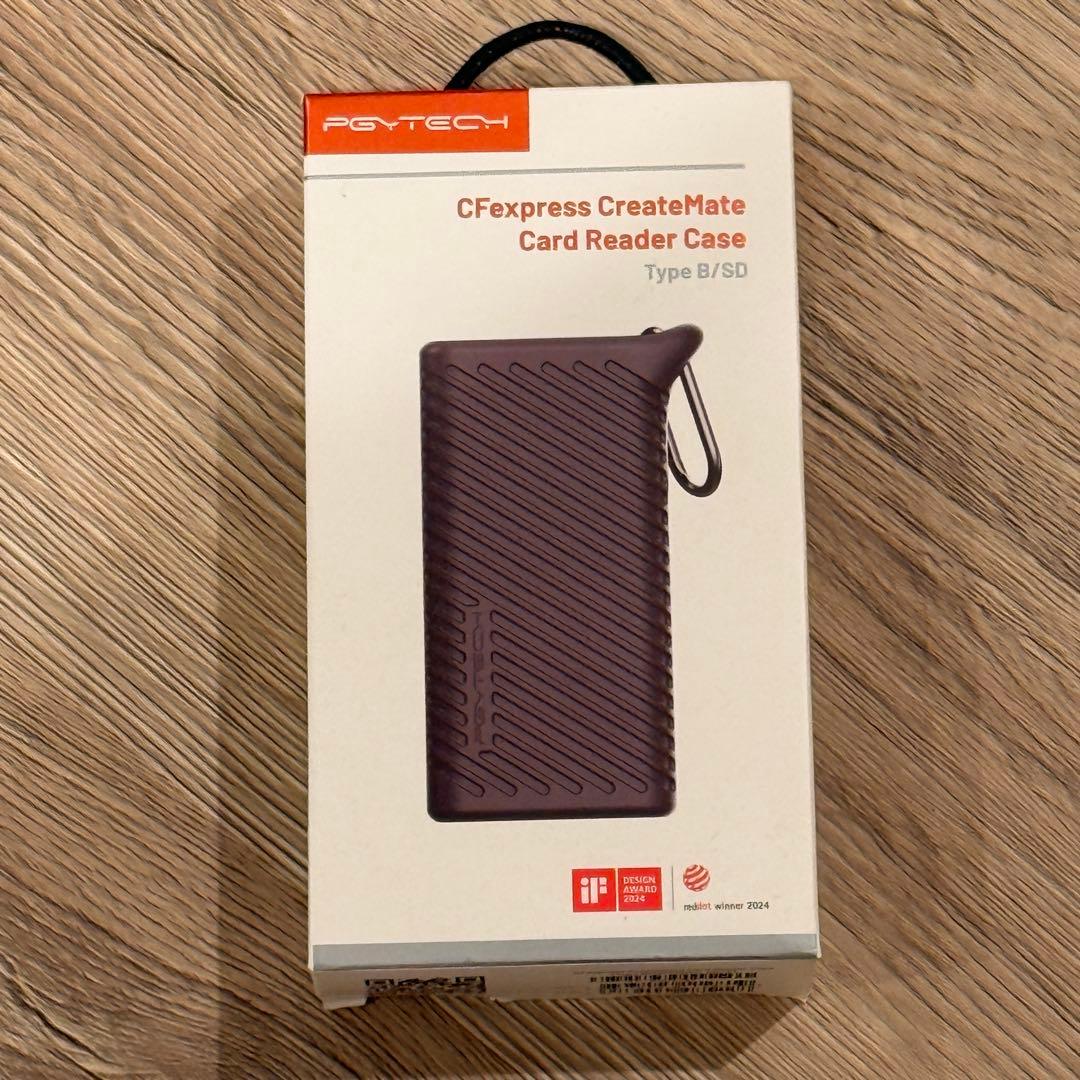 【極美品】 PGYTECH CreateMate 高速カードリーダー内臓ケース