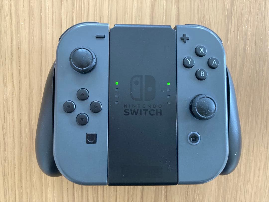 Nintendo Switch 本体 + 付属品 + ケース