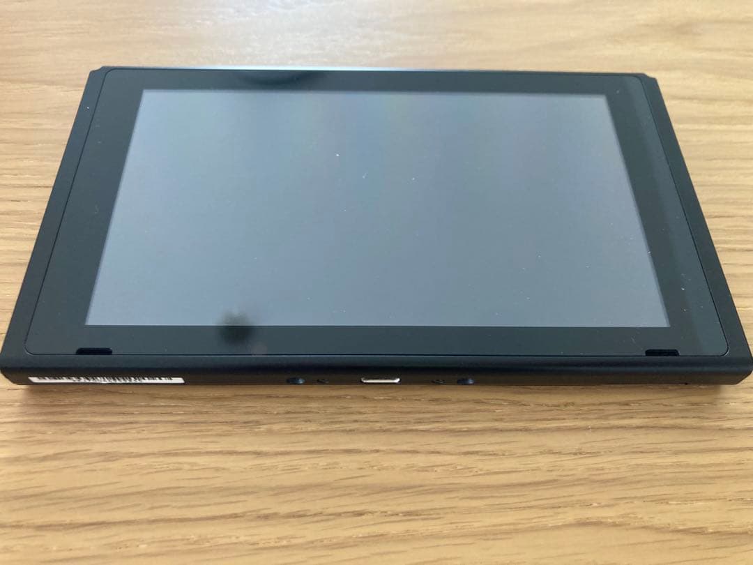 Nintendo Switch 本体 + 付属品 + ケース