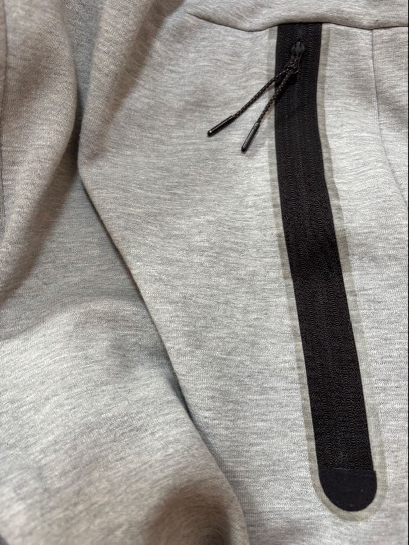【ほぼ未使用】Nike テックフリース ジョグパンツ