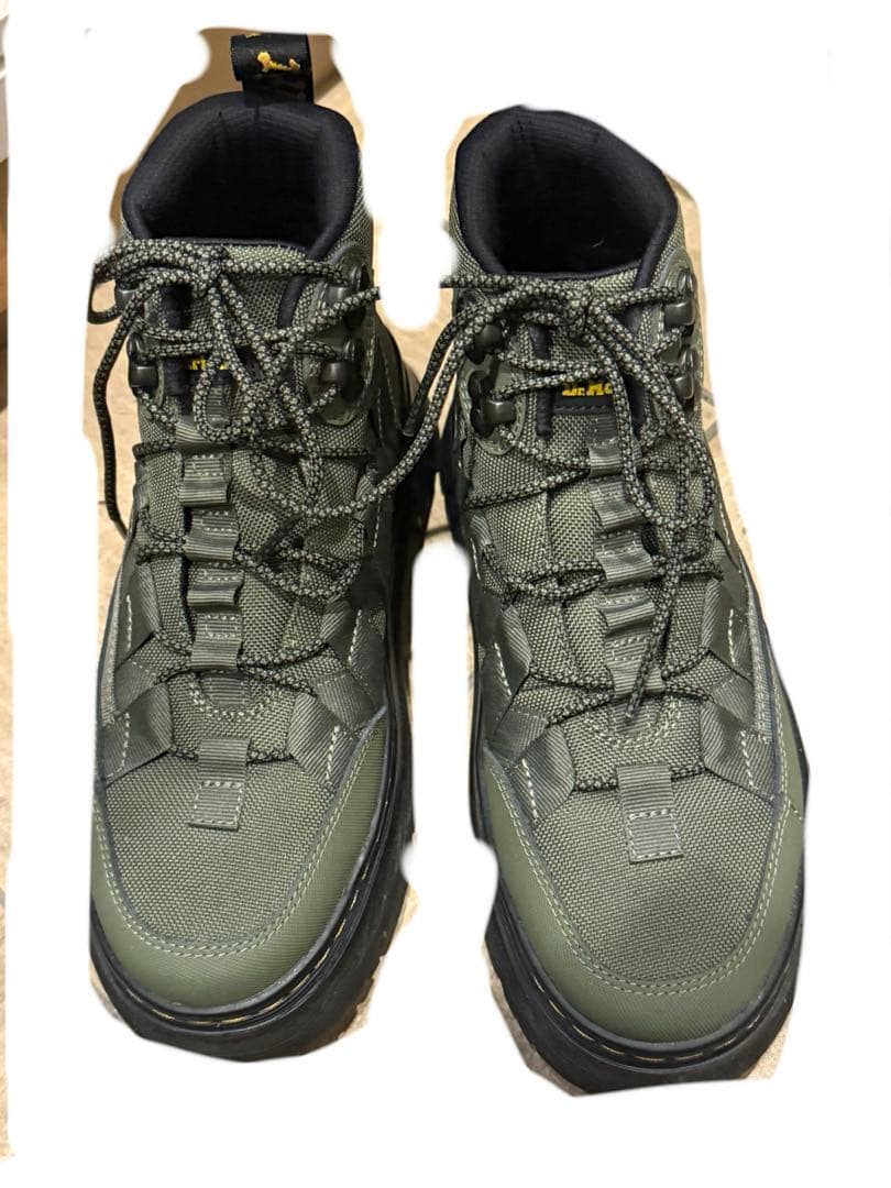 Dr. Martens オリーブ ワークブーツ