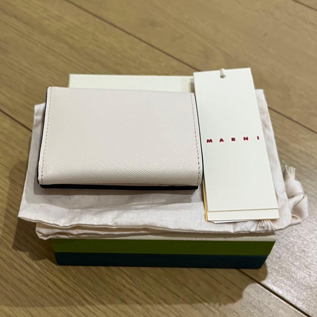 新品未使用 MARNI 三つ折り 財布 アイボリー