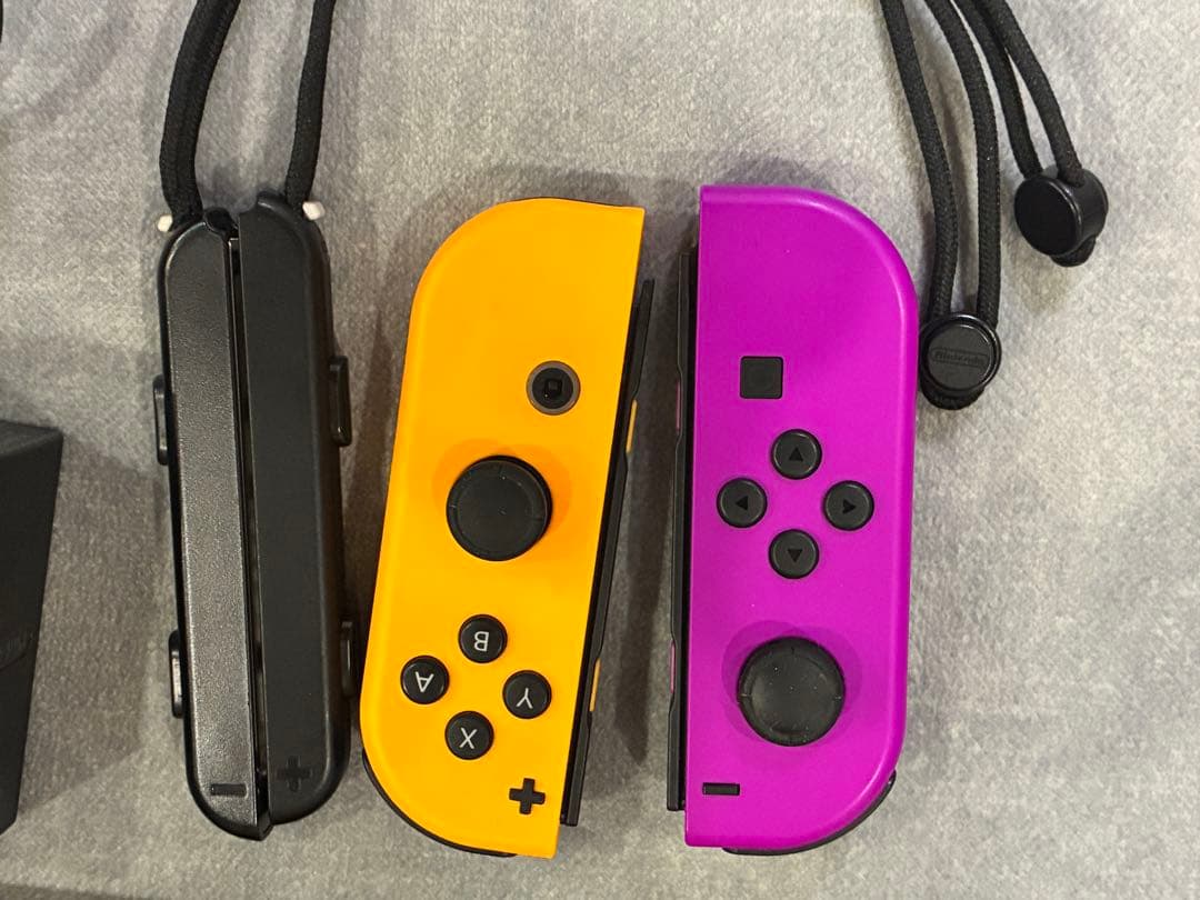 ダークモカさん専用Nintendo Switch Joy-Conパープルオレンジ