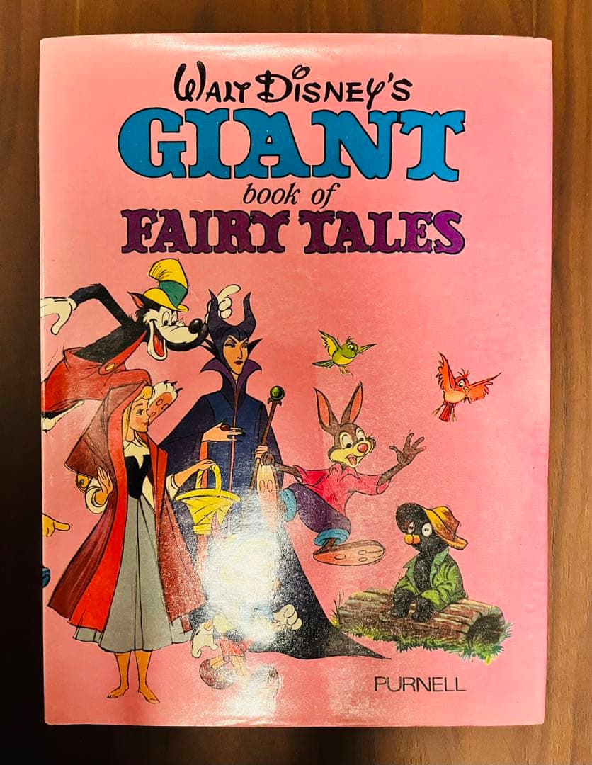 洋書　ディズニー絵本GIANT book of FAIRY TALES