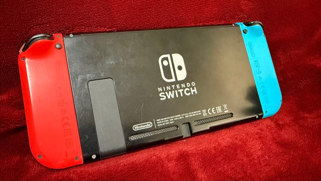 Nintendo Switch 本体（青/赤）　(付属品完備) 箱あり