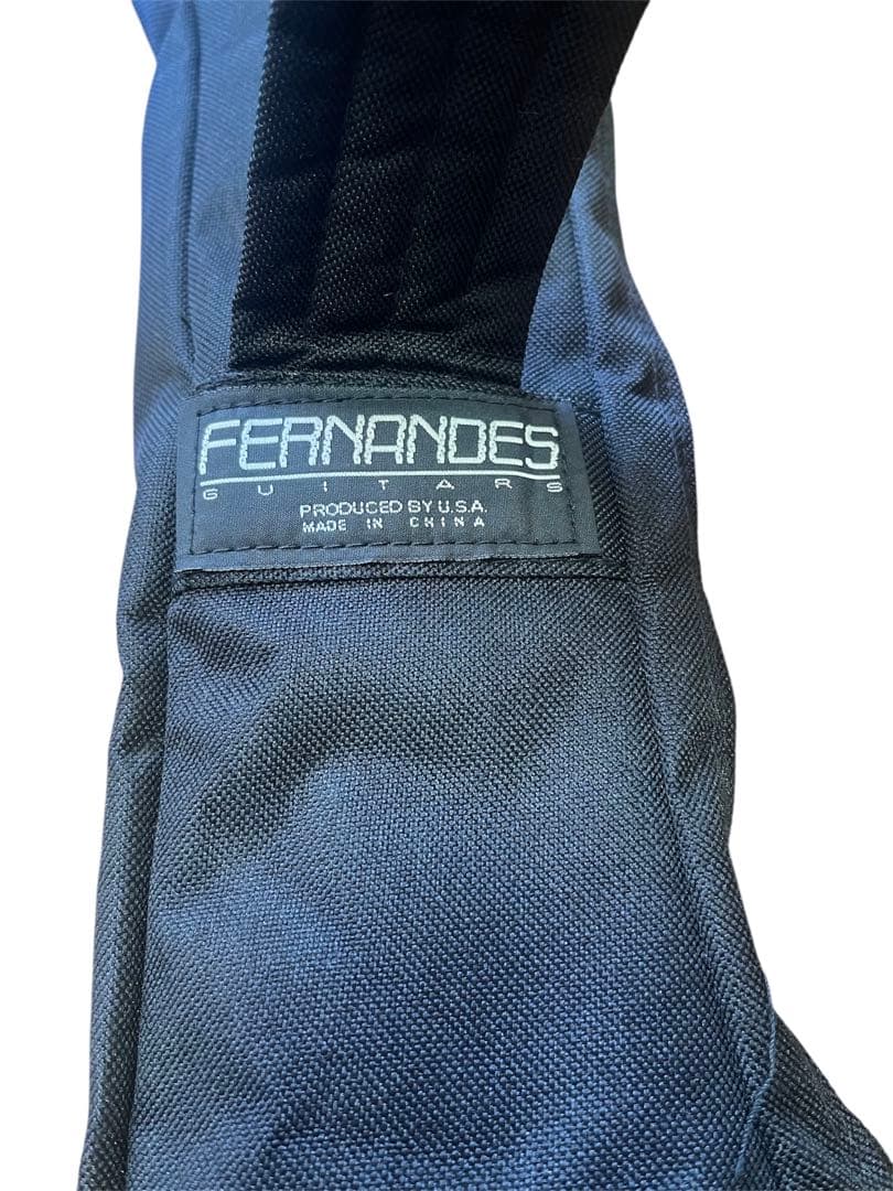 Fernandes 4弦エレキベース 青黒　グラデーション　ブルー　ブラック
