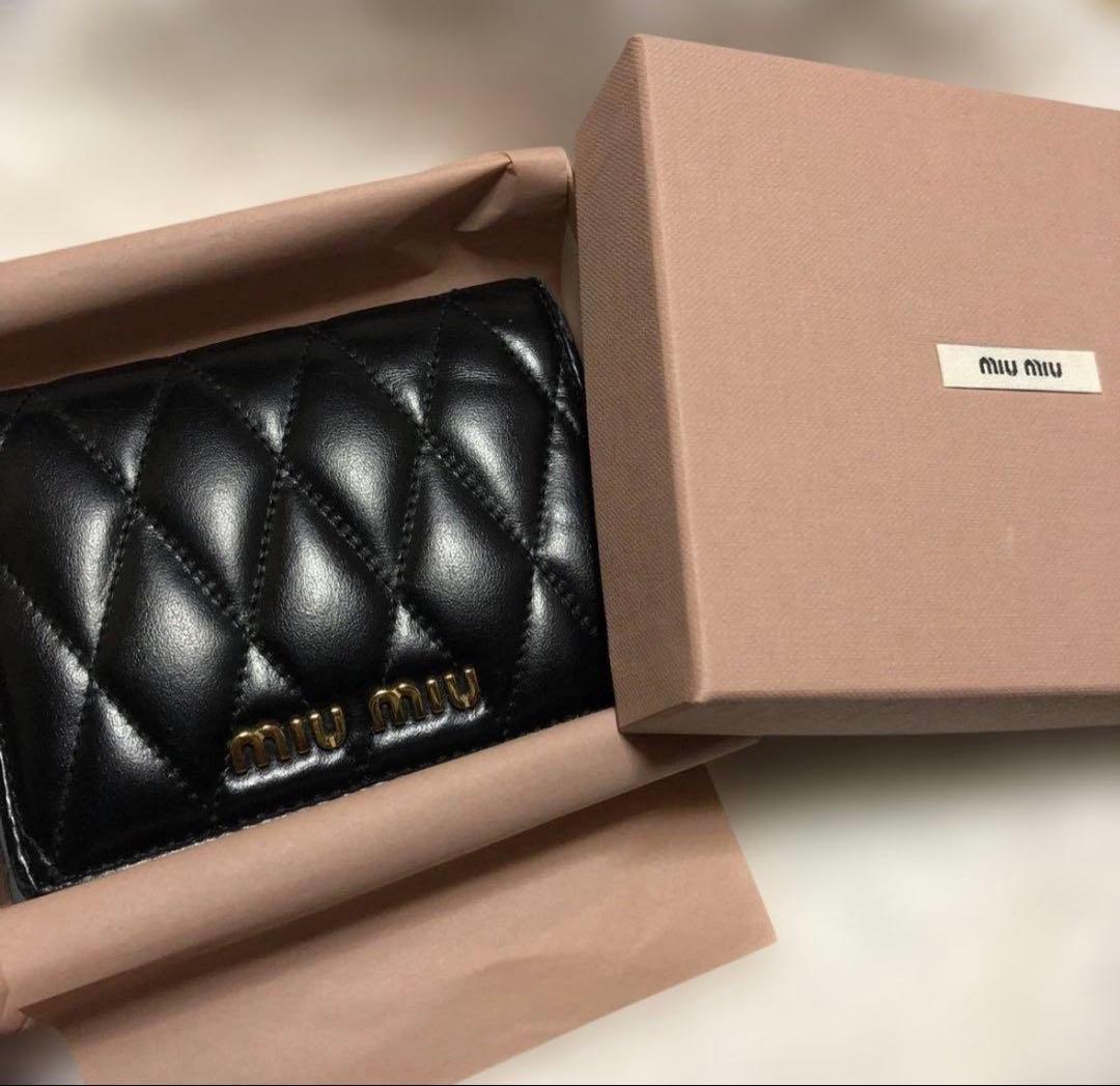 な*ゆ様 ゆ*う様 miu miu 二つ折り財布 ブラック RFID 箱・付属品