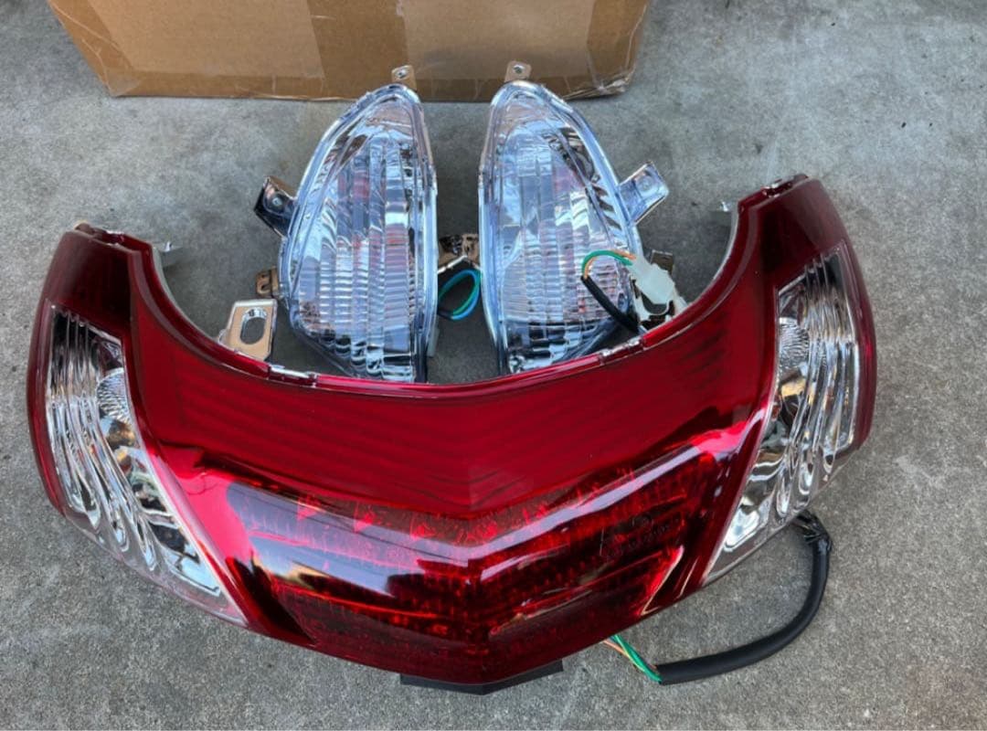 マジェスティ　sg20j 純正風　LEDテールウインカー